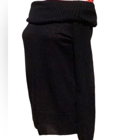 TRINA TURK NWT WOOL BLEND KNIT LIGHT WEIGHT SWEATER BLACK OFF THE SHOULDER SMALL - Picture 4 of 9